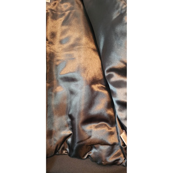 Juicy Couture Black Velvet Puffer Bomber Jacket Gold Zipper Charm‎ L NEW EXC - Picture 7 of 9